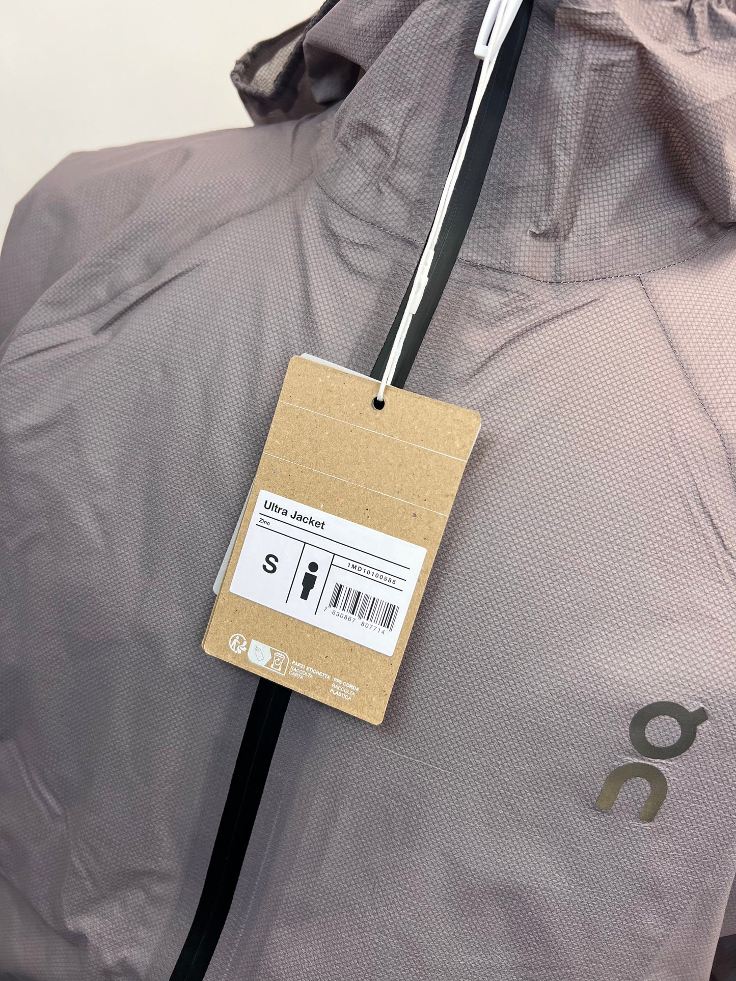 On running ultra jacket - Small