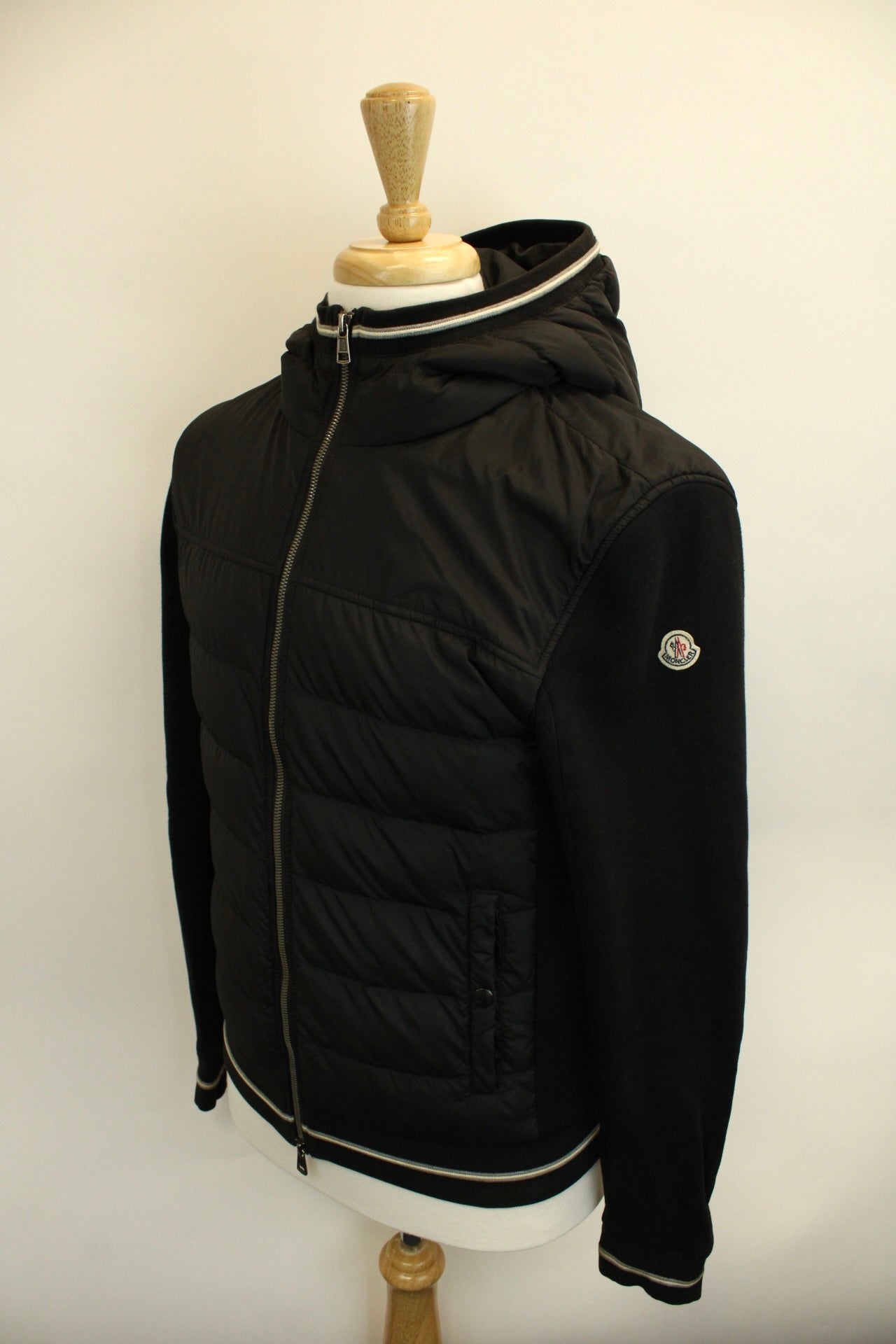 Moncler maglia cardigan - Large fits small / medium