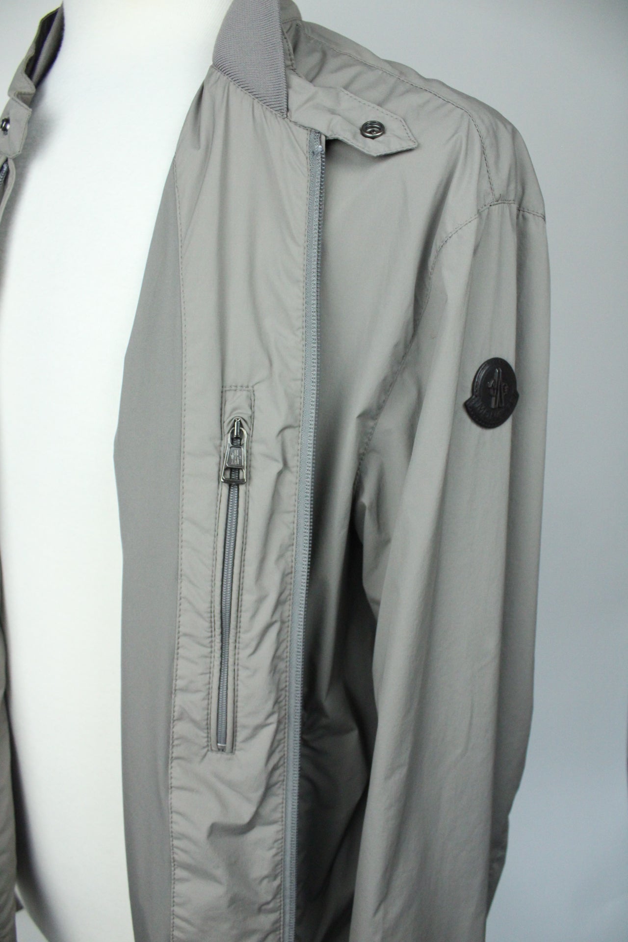 Moncler Vence giubbotto - Size 5 fits large