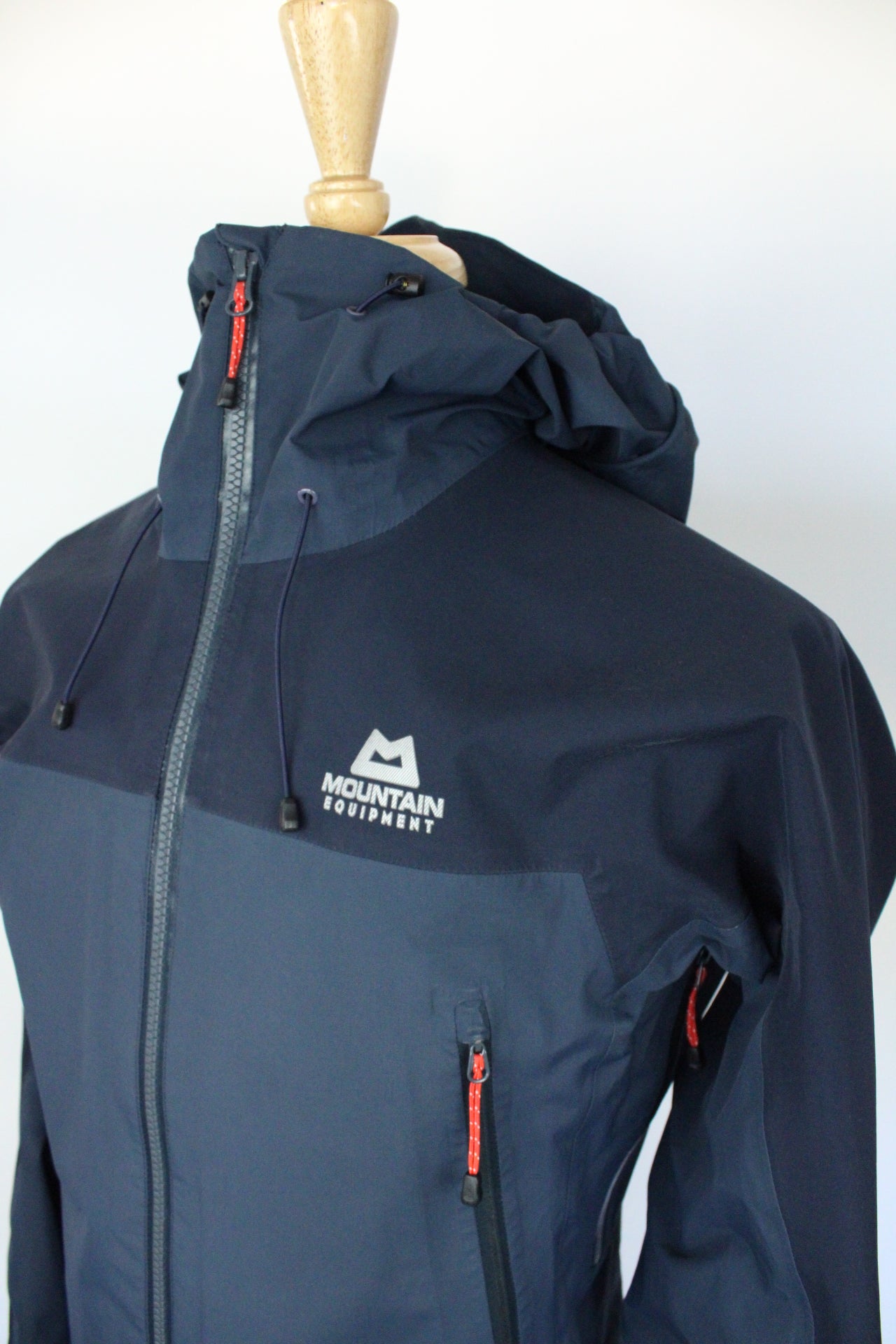 Mountain equipment coat - Small