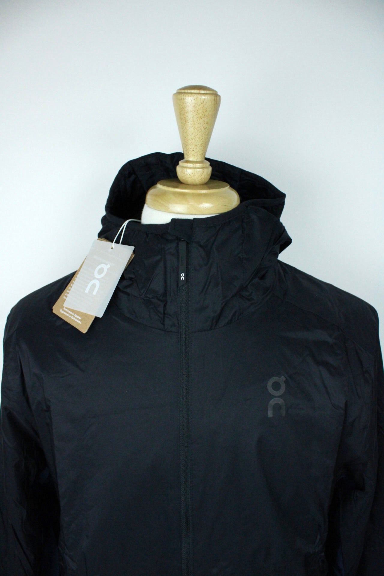 On running insulator jacket - Large