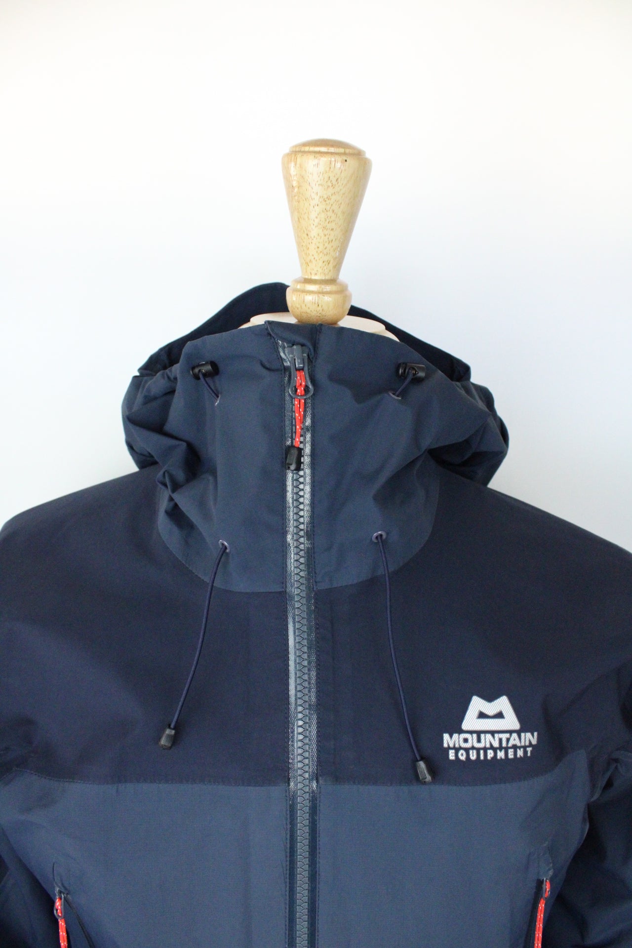 Mountain equipment coat - Small